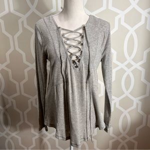 Umgee Womens Lace Up Top Sz S Light Gray Ribbed Long Sleeve Stretch Nwt
